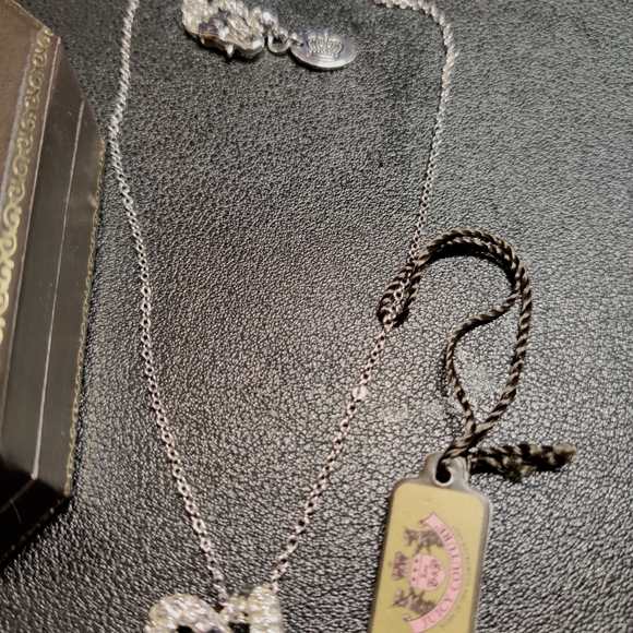 Jewelry - Picture 2 of 3